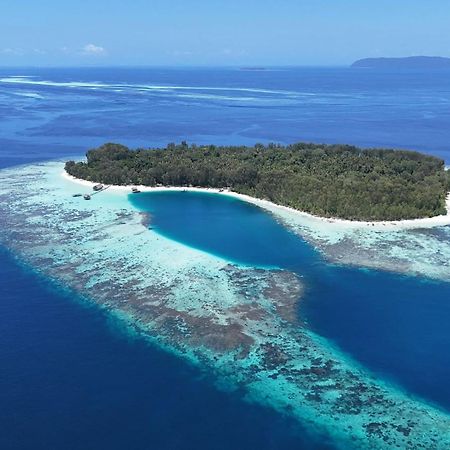 Wai Resort - Raja Ampat Pulau Birie Екстер'єр фото