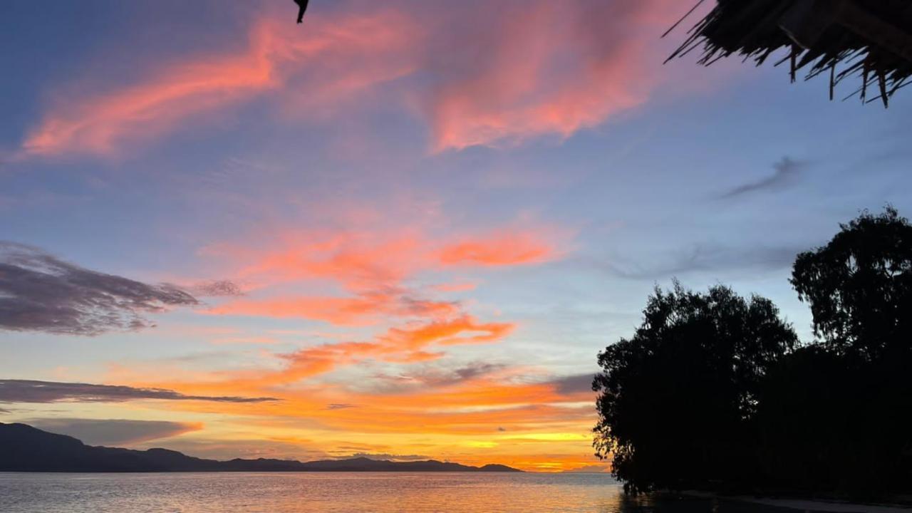 Wai Resort - Raja Ampat Pulau Birie Екстер'єр фото